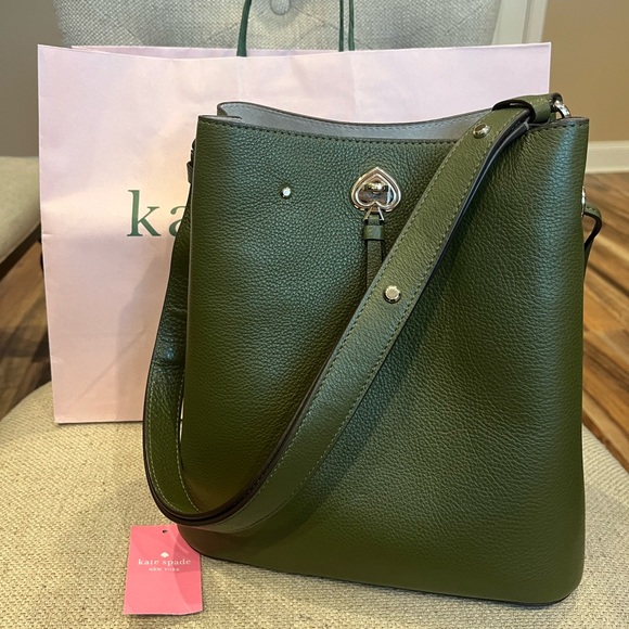 kate spade Handbags - Like Brand New!! Kate Spade Pebbled Leather Large Bucket Bag & Shopping Bag!
